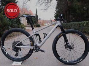 2021 BMC Fourstroke01 Two Carbon fully S méretben, 29"