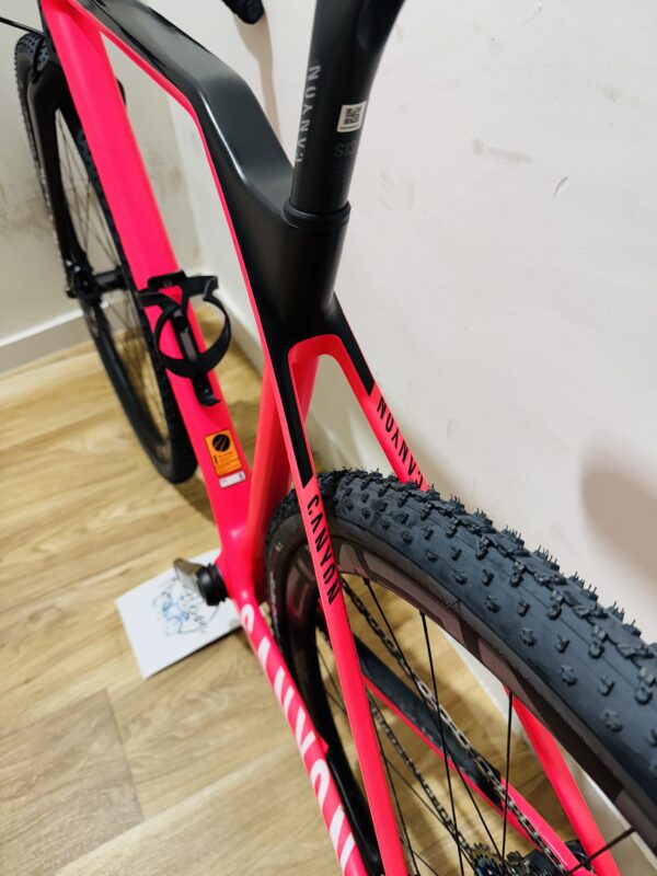 Canyon Inflite CF SLX 9 Super Pink edition, Sram Force eTap AXS 1x12 -GEO Cross Pro (S/55) - Image 17