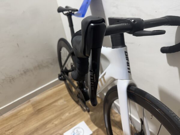 Giant Propel Advanced SL 1 Disc, Sram Force eTap AXS Powermeter, Giant SLR Zero Carbon - Image 9