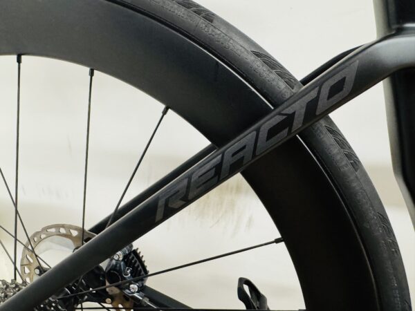 Merida Reacto 5000 Disc, Ultegra, Bontrager Carbon kerékszett (S) - Image 5
