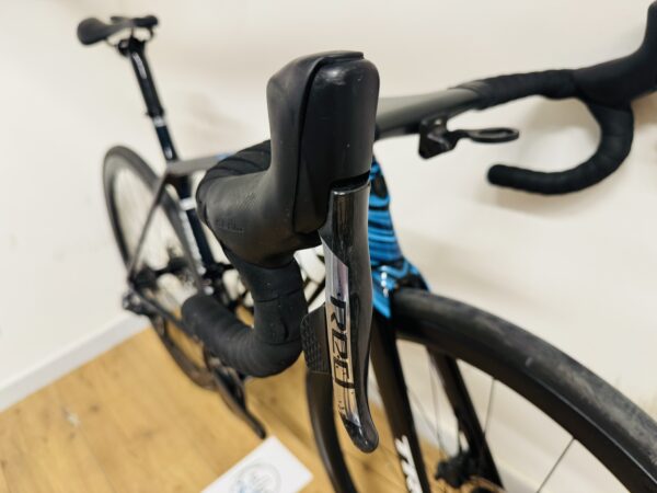 Trek Emonda SLR9 Project One Segafredo, Carbon kerékszettel (52) - Image 10