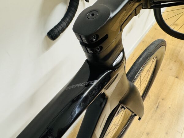 Merida Reacto 5000 Disc, Ultegra, Bontrager Carbon kerékszett (S) - Image 7
