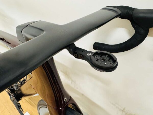 Újszerű Scott Foil RC30 Disc, Shimano Ultegra di2 12s, Syncros Carbon kerékszett(M) - Image 10
