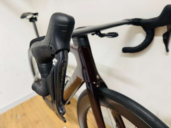Újszerű Scott Foil RC30 Disc, Shimano Ultegra di2 12s, Syncros Carbon kerékszett(M) - Image 11