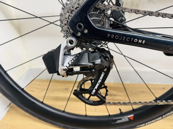 Trek Emonda SLR9 Project One Segafredo, Carbon kerékszettel (52) - Image 5