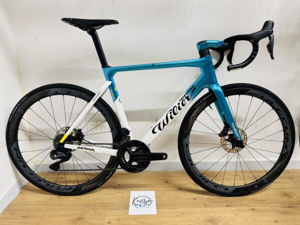 Wilier Filante SLR ASTANA Disc, Shimano Ultegra di2 12sp, Fulcrum Wind Carbon (L)