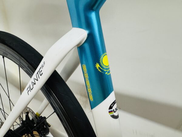 Wilier Filante SLR ASTANA Disc, Shimano Ultegra di2 12sp, Fulcrum Wind Carbon (L) - Image 5
