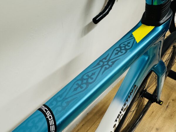Wilier Filante SLR ASTANA Disc, Shimano Ultegra di2 12sp, Fulcrum Wind Carbon (L) - Image 8
