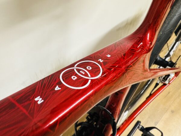 Trek Madone SLR9 Gen8 Red Viper Frost, Sram Red eTap AXS E1, Enve Carbon kerékszett (XS) - Image 16