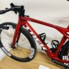 (használt) Trek Madone SLR9 Gen8 Red Viper Frost, Sram Red eTap AXS E1, Enve Carbon kerékszett (XS) - Image 3