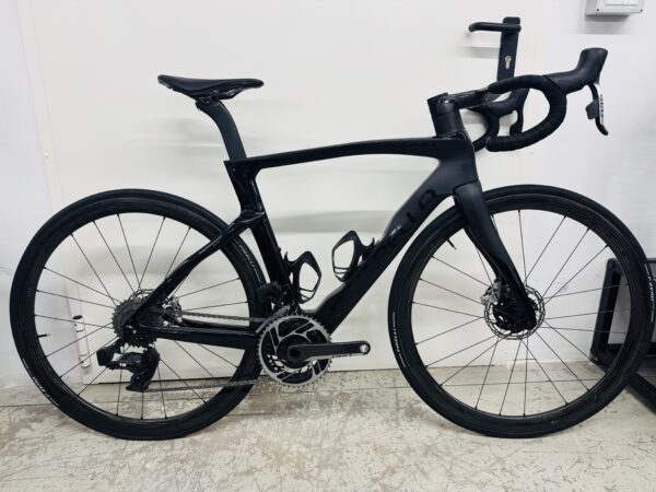 Pinarello Dogma F Disc, Sram Red eTap AXS, Fulcrum Speed Carbon kerékszett (53)