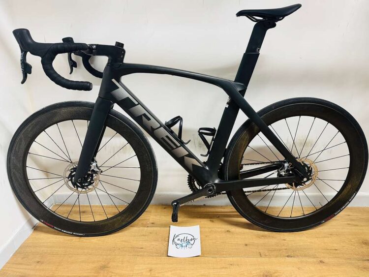 (használt) Trek Madone SLR9 Gen6 Disc Carbon, Sram Red eTap AXS 12s,  Zipp 404 (56) - Image 2