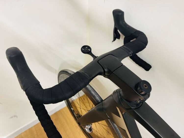 (használt) Trek Madone SLR9 Gen6 Disc Carbon, Sram Red eTap AXS 12s,  Zipp 404 (56) - Image 11
