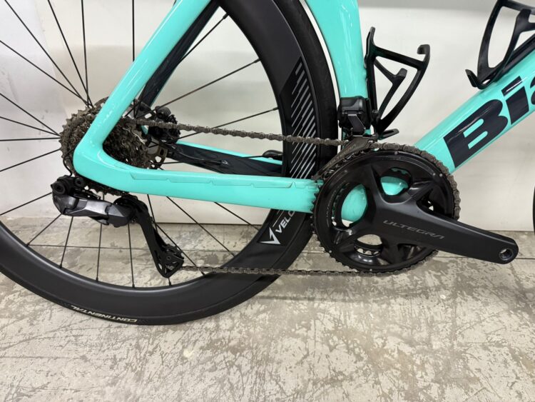 (használt) Bianchi Oltre Comp Disc, Shimano Ultegra di2 12s, Velomann Carbon kerékszett (55) - Image 3
