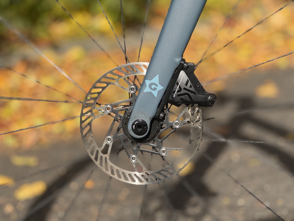 (használt) 2025 Guerciotti Escape Carbon Disc Gravel, Campagnolo Ekar 1x13, Ursus kerékszett (S) - Image 11