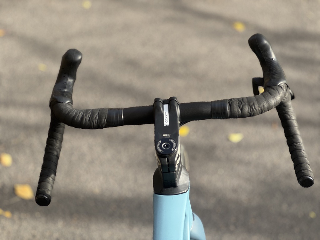 (használt) 2025 Guerciotti Escape Carbon Disc Gravel, Campagnolo Ekar 1x13, Ursus kerékszett (S) - Image 12