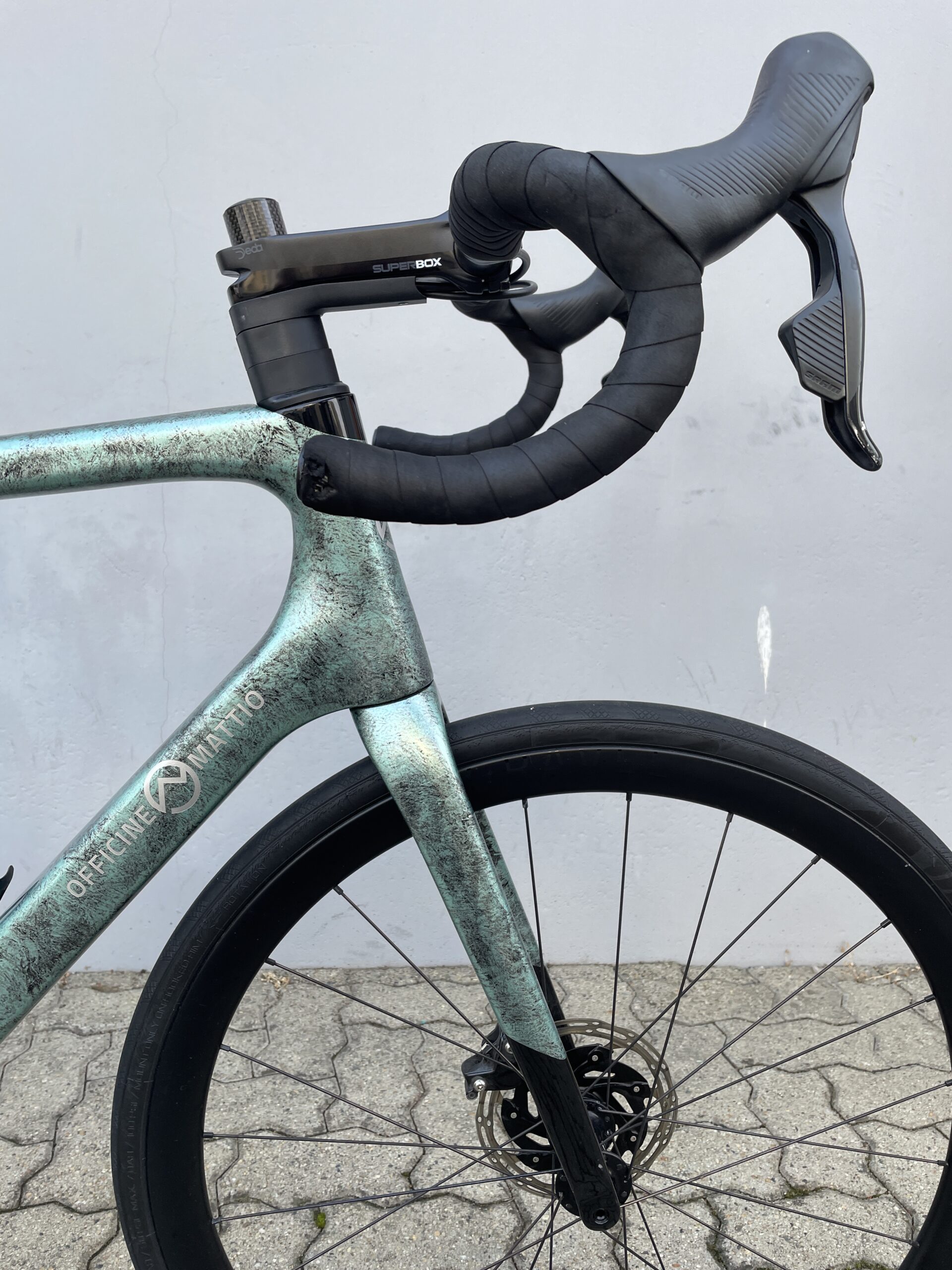 (használt) Officine Mattio OM 1S Carbon országúti kerékpár, Sram Force/Rival eTap AXS, OM Carbon kerékszett (58) - Image 4