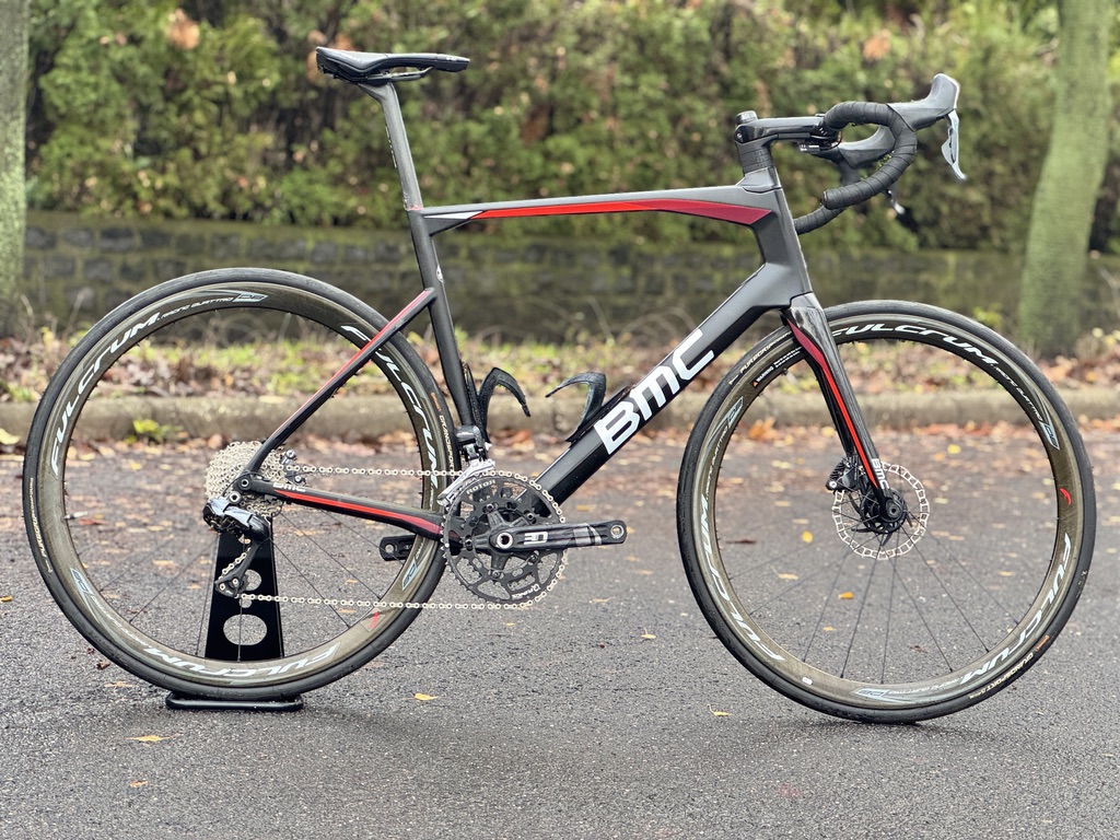 (használt) BMC Roamachine 01 Carbon Disc, Shimano Ultegra di2, Fulcrum Racing Quattro Carbon (58)